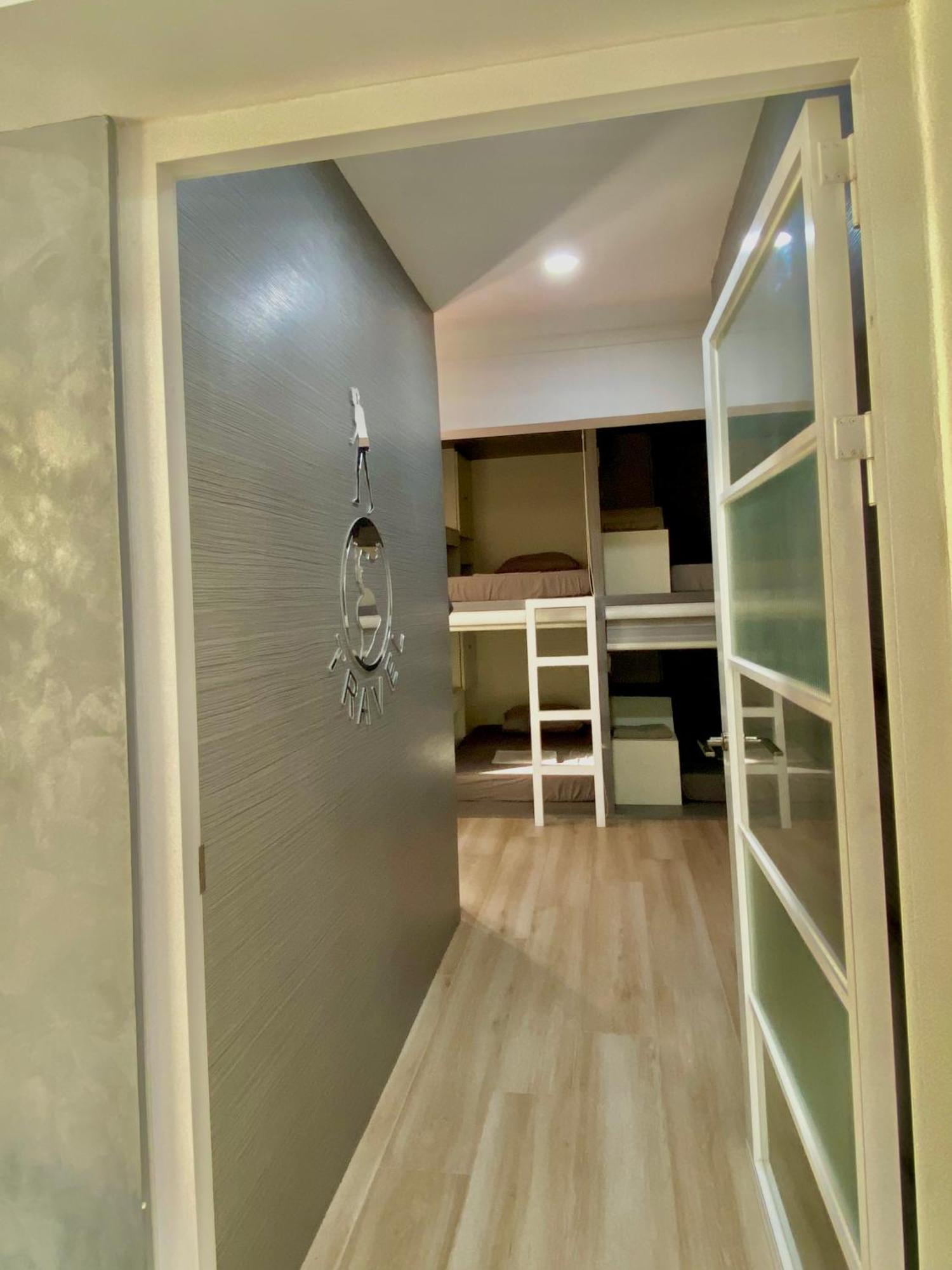 Otravel Hostel 5 Minutes From Mactan Airport Lapu-Lapu City Buitenkant foto
